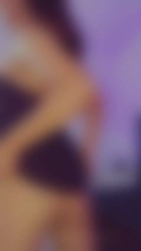 es.stripchat.com/jules_castle by julescastle