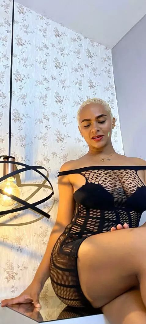 Do you think I look very fuckable now with my new look? 😈🔥💦 by dinalarsonn