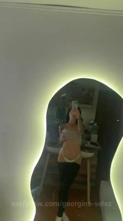 Your favourite petite girl waiting for u ♥ by georgina-velez