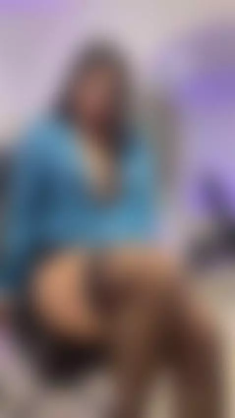 Boss, I forgot my panties. 🥺 by emily-jones1