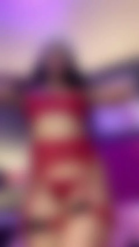 Let's enjoy together now! I'm Online... by salomevillaa