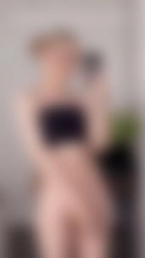 Would you fuck a petite trans girl like me? 🤭 by stormyraeee