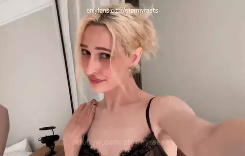 Would you suck my girl dick? by stormyraeee