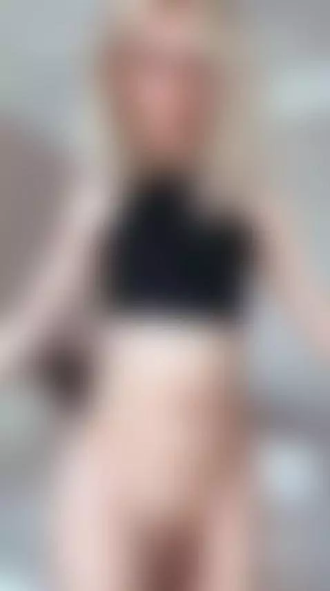 Simone says get on your knees? by stormyraeee