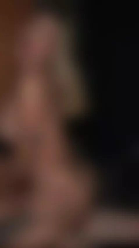 Me hace sentir muchas cosquillas cuando entra esa enorme ver... by danieelagomezdg2