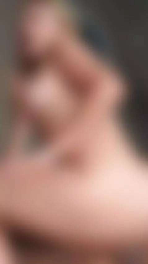 Que delicia montarle la verga a mi vecino antes de que nos v... by danieelagomezdg2