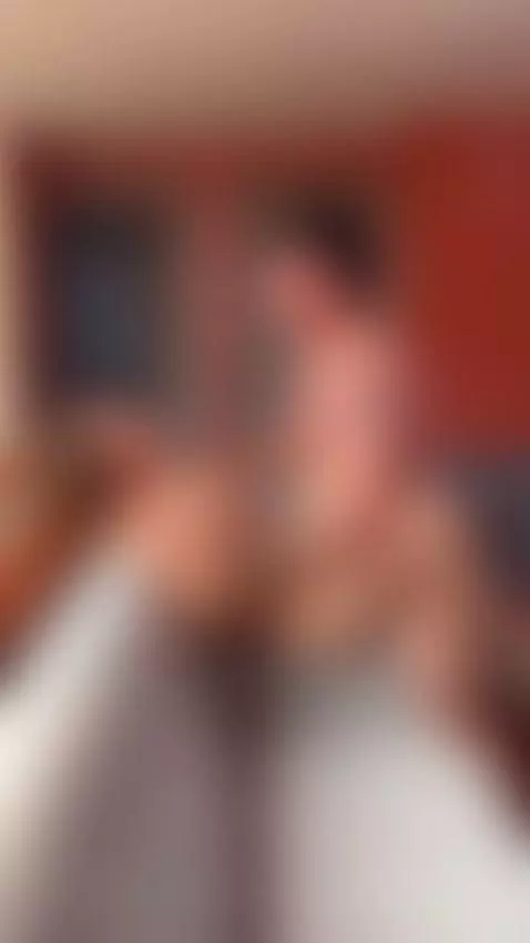 Me hace gritar del placer, tiene una verga muy enorme 🍆🥵 by danieelagomezdg2