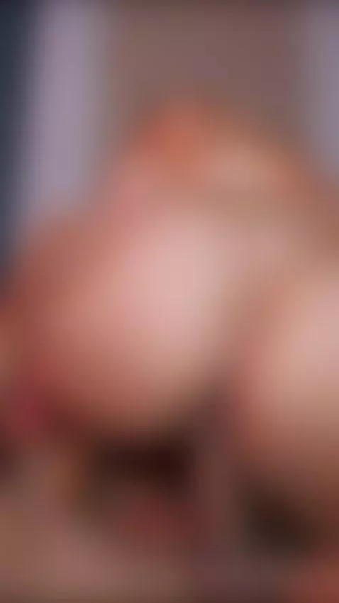 Esta verga se siente muy dura y hasta el fondo🍆🍑 by danieelagomezdg2