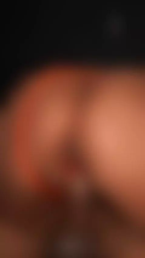 que rico como se ve esa verga mojadita por mi coño no?🍑😈😈 by danieelagomezdg2