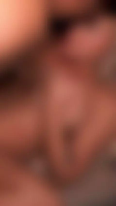 que rico esa verga mojada por mi coño! 💦💦 by danieelagomezdg2