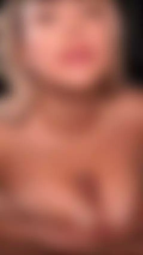 una deliciosa paja rusa 🍆💧 by danieelagomezdg2