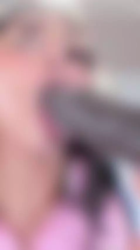 Hot girl here!! by jessy-evanss