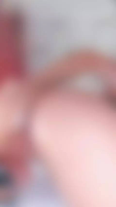 Hot girl here!! by jessy-evanss