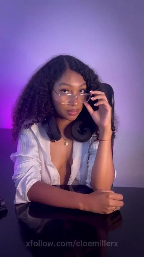 #latina #brunett #natural #sexy by cloemillerx