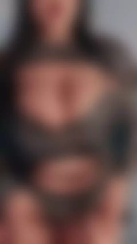 Do you can complete the mission?🤫😏 by karmilla-rosse