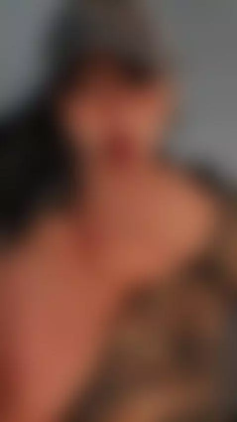 These tits are bouncing on cam right now, and they need a pa... by karmilla-rosse