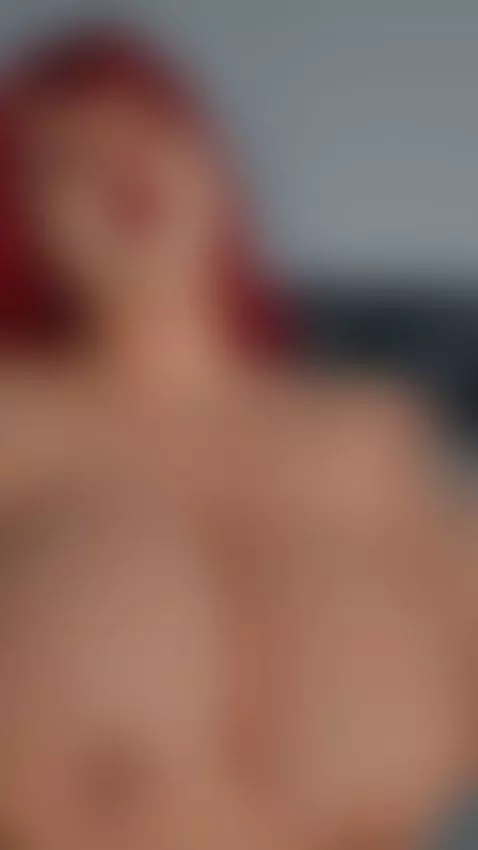 shiny to reflect you while we fuck...🤤😏 by karmilla-rosse