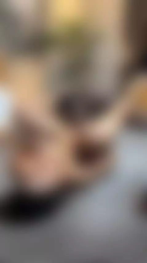 tu me la chuparias asi de rico? by linitaa