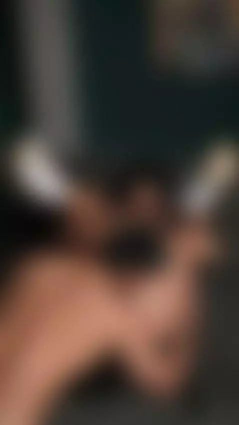 Su lengua hace que mi clitoris se ponga muy duro y mojado 💦💋 by linitaa