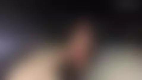 SQUIRT EXTREMO 💦 Me corro riquísimo con esta silla con vibra... by linitaa