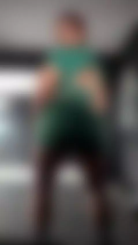 moving my ass in the gym😈 by isabellmendeez