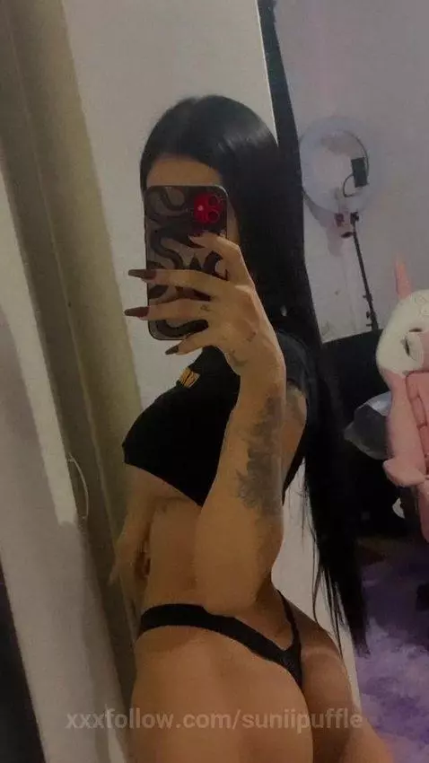 all black<3 by suniipuffle