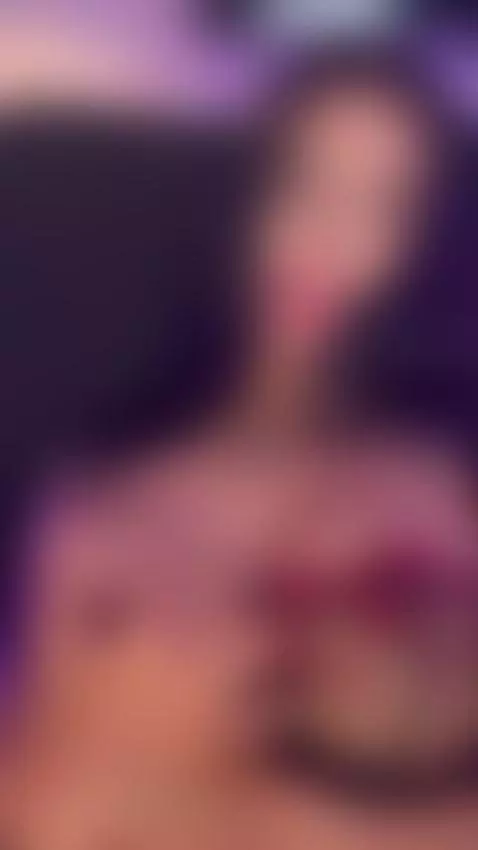 ✨ Something about this made you pause… didn’t it? 😈 by suniipuffle