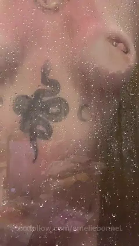 Simetimes the shower is my Nuaghty Place 😈 by ameliebonnet