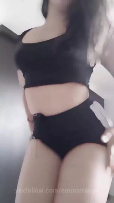 100 likes and I upload it naked💦💦 by emmatramel