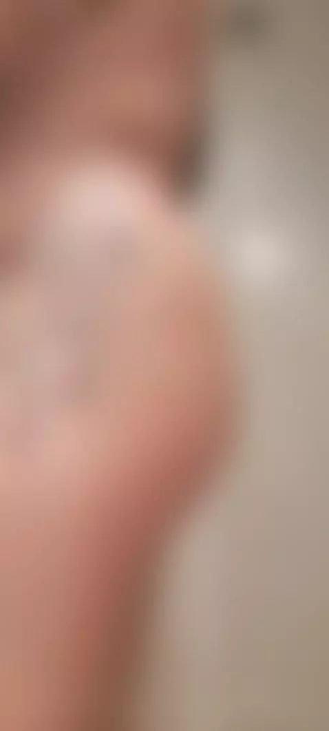 Be honest... what would you do if you  were hre with me? 💦😈 by emmatramel