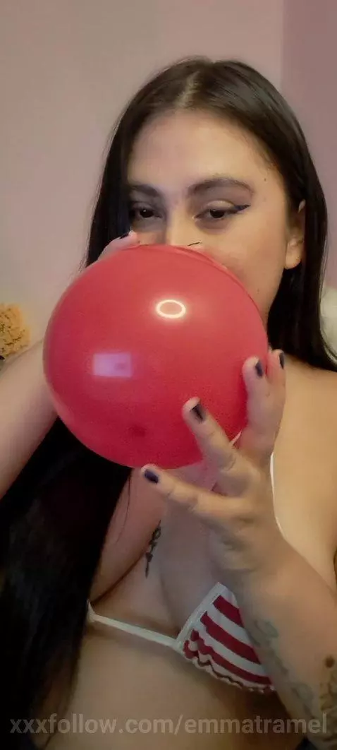 Blowing it nice and slow… just like I’d do to you, baby 😈🎈 by emmatramel