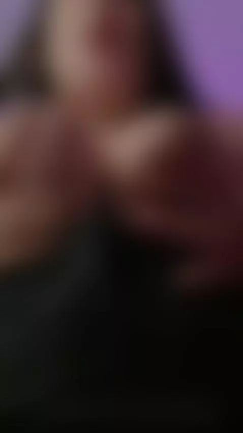 I’m going to smother your face with my tits 🤭🔥🍒 by emmatramel