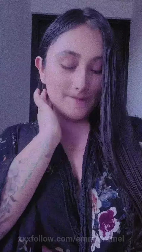 Hola, te estoy esperando cariño by emmatramel