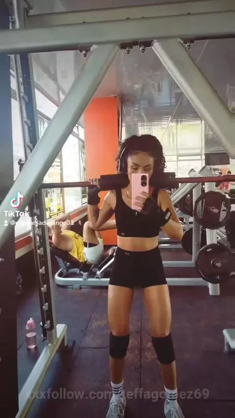 dándole duro para estar mas  buena para tí..🫶💪🥵 by teffagomez69