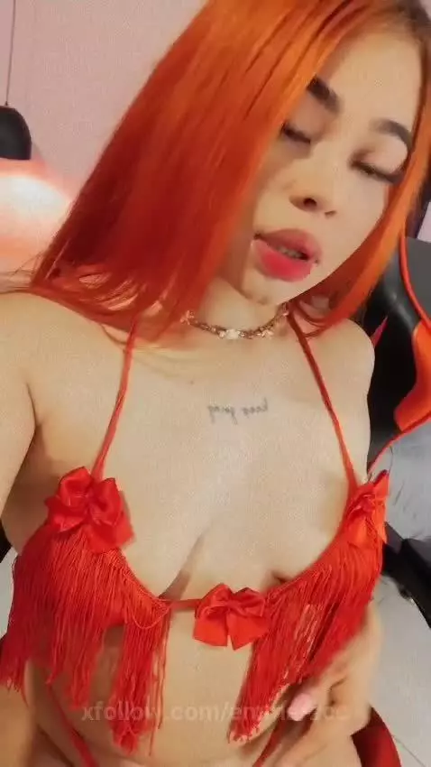 I'm online and I would love to meet you by emma-zcc