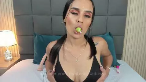 Sucking delicious💋💥 by maite-casadiego