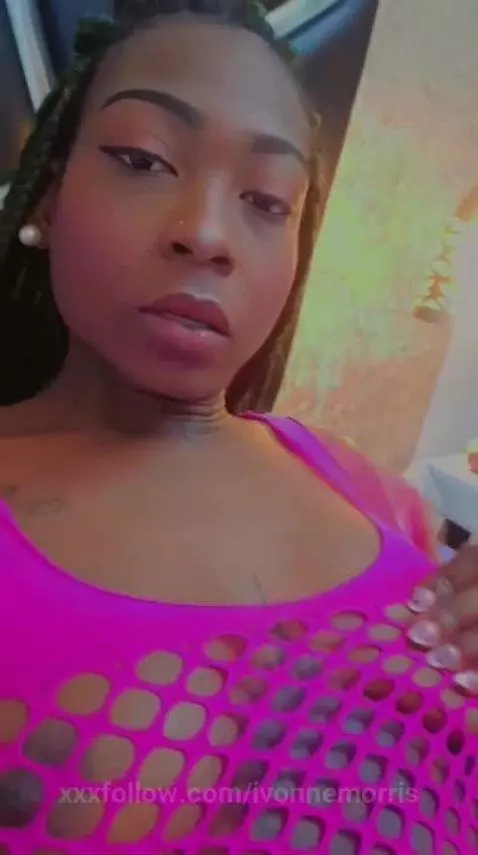 squirt, anal, bigass by ivonnemorris