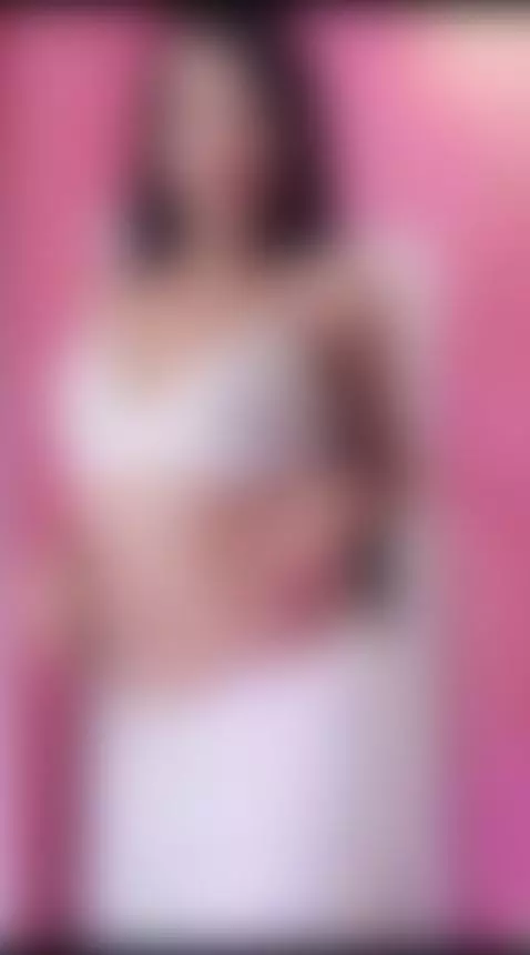 Enjoy my body while I danced for you 😘🔥🍒 by mybadreputationn