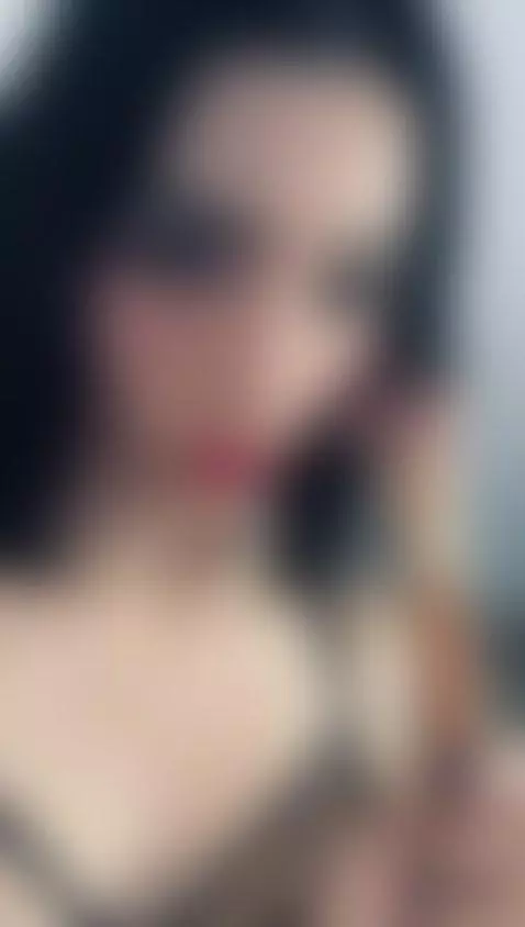 Adding the finishing touches 🖌🎨 by liccy-hall