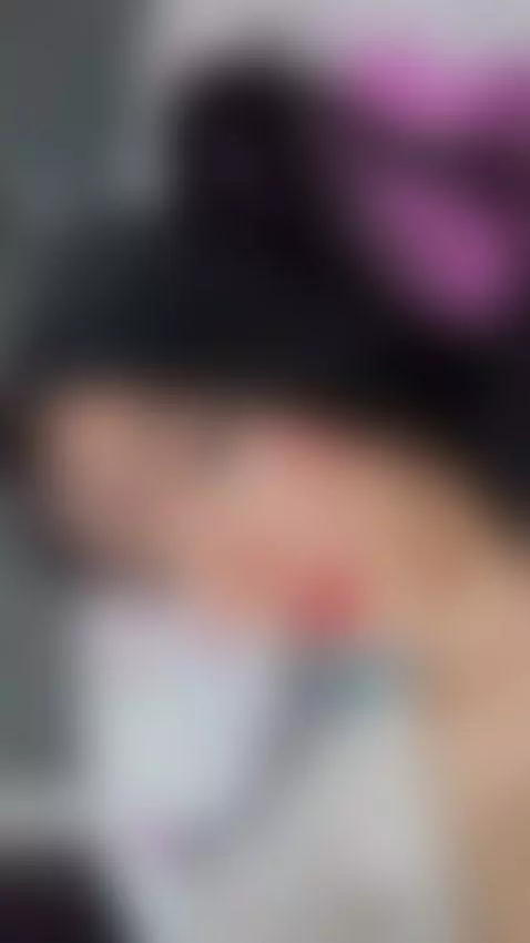 You come? It's cold and I want you to warm me up a little by liccy-hall