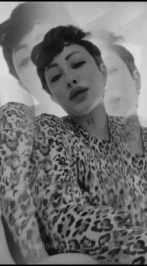 Morning all! Am in coffee mode, love it in sunshine ☀️ by amyy-ada