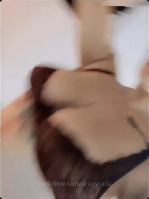 My body waits for you, will you play with me? by amyy-ada