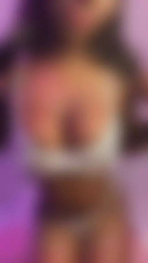 Something hot for this new weekend 🔥🖤 by samhiill1