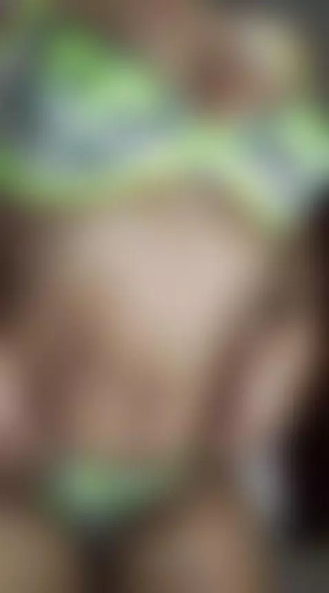 Come and hit my ass. by maryah-simons