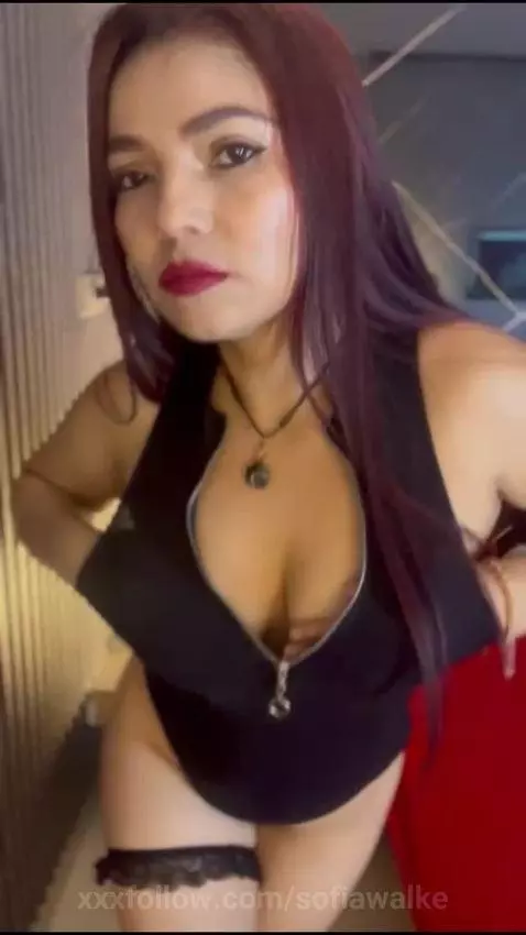 Insinuate without showing ... it's an art. by sofiawalke