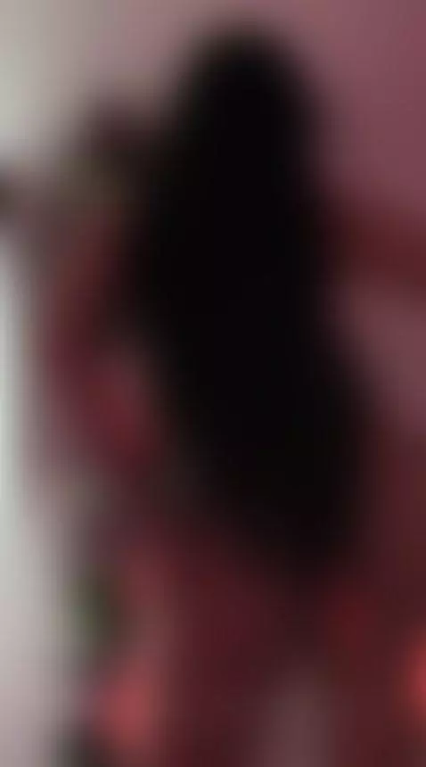 hot girl looking by tifanny-greey