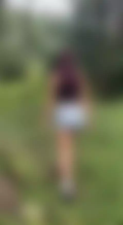 Lost in the forest by isabellacastillo