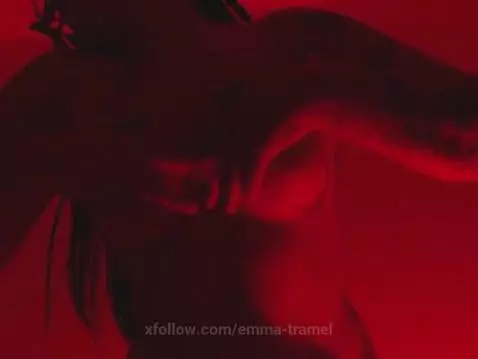 Sexy red by emma-tramel