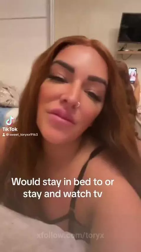 What is your choice ? 🥵 by toryx