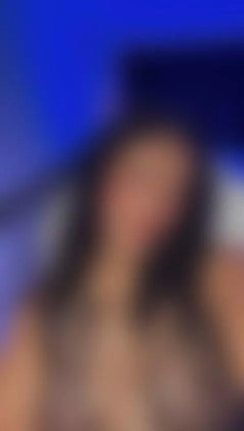 ONLINE¡ by selenaa-jhons